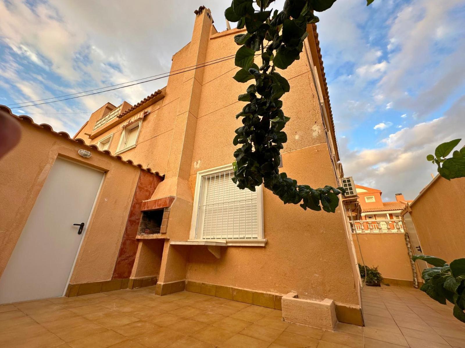Chalet En La Mata A 50 Metros De La Playa Торрев'єха Екстер'єр фото